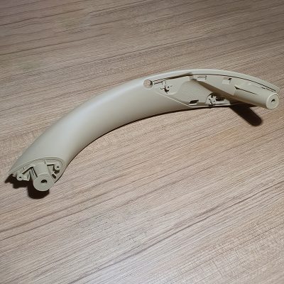 Ручка передня права BMW F30 F31 F32 F34 F36 F80 F82 внутрішня частина бежева 51417279316