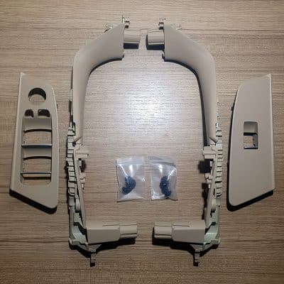 Комплект внутрішніх ручок та накладок передніх дверей BMW G30\G31 Бежеві (водій + пасажир)